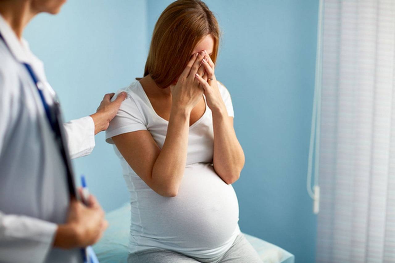 Una guida del marito per affrontare la depressione postpartum