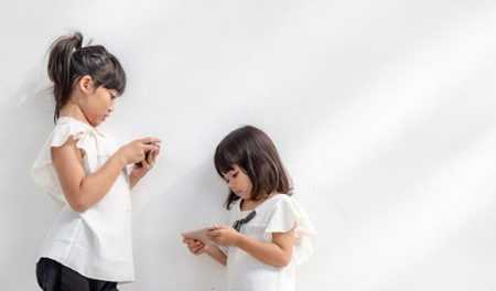 Uzależnienie od Internetu u dzieci? 7 prostych kroków, które mogą pomóc