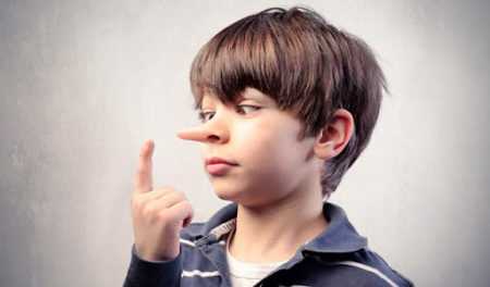 Come comportarsi se tuo figlio è un bugiardo compulsivo